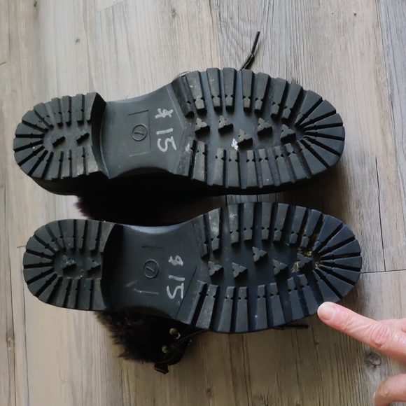 Merona black suede furr cuffed hiking booties - Picture 4 of 7